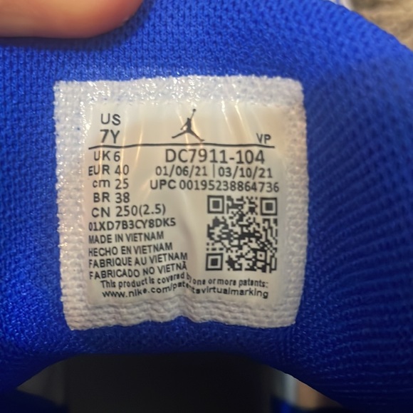 Got these with a friend before they past a year n a half ago don’t want em now - Picture 3 of 4